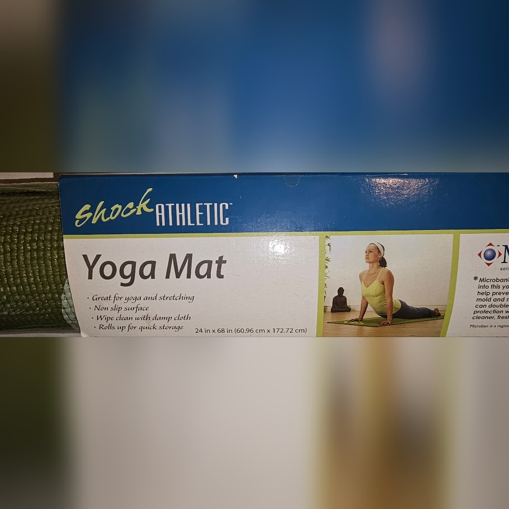 NWT Micronban 24"x68"Green Lotus Yoga Mat